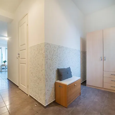Dumortierlaan 3 Bedrooms Apartment